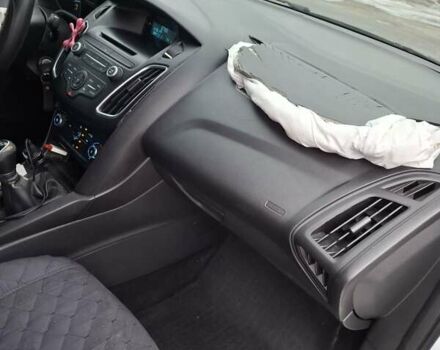 Білий Форд Фокус, об'ємом двигуна 1.6 л та пробігом 186 тис. км за 5300 $, фото 30 на Automoto.ua