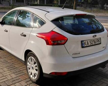 Белый Форд Фокус, объемом двигателя 1.5 л и пробегом 178 тыс. км за 7600 $, фото 2 на Automoto.ua