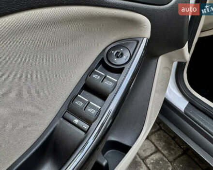 Белый Форд Фокус, объемом двигателя 0 л и пробегом 74 тыс. км за 9999 $, фото 43 на Automoto.ua