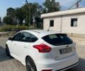 Белый Форд Фокус, объемом двигателя 1.5 л и пробегом 180 тыс. км за 11800 $, фото 3 на Automoto.ua