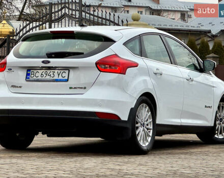 Белый Форд Фокус, объемом двигателя 0 л и пробегом 74 тыс. км за 9999 $, фото 31 на Automoto.ua