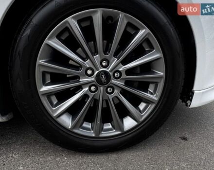 Белый Форд Фокус, объемом двигателя 1.5 л и пробегом 142 тыс. км за 15000 $, фото 14 на Automoto.ua