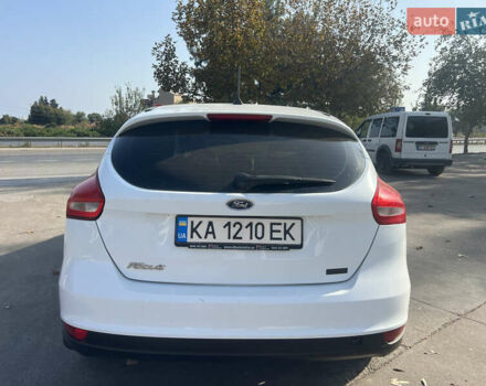 Белый Форд Фокус, объемом двигателя 1.6 л и пробегом 240 тыс. км за 6500 $, фото 4 на Automoto.ua