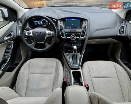 Белый Форд Фокус, объемом двигателя 0 л и пробегом 74 тыс. км за 9999 $, фото 66 на Automoto.ua