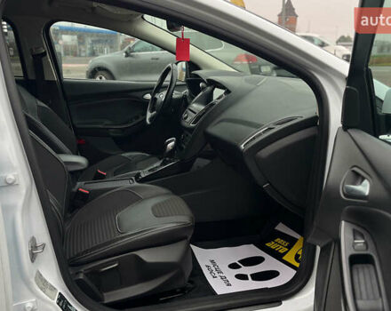 Белый Форд Фокус, объемом двигателя 0 л и пробегом 136 тыс. км за 11800 $, фото 22 на Automoto.ua