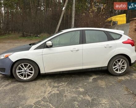 Белый Форд Фокус, объемом двигателя 2 л и пробегом 141 тыс. км за 8000 $, фото 2 на Automoto.ua