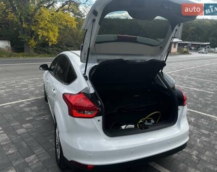 Белый Форд Фокус, объемом двигателя 0 л и пробегом 135 тыс. км за 12200 $, фото 6 на Automoto.ua