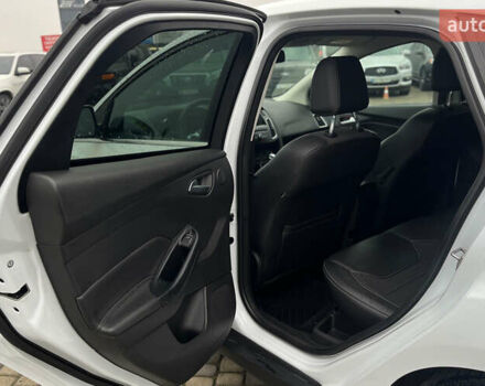 Белый Форд Фокус, объемом двигателя 0 л и пробегом 136 тыс. км за 11800 $, фото 27 на Automoto.ua