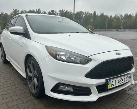 Белый Форд Фокус, объемом двигателя 2 л и пробегом 75 тыс. км за 12200 $, фото 1 на Automoto.ua