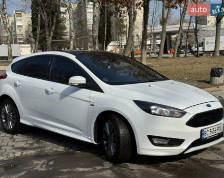 Белый Форд Фокус, объемом двигателя 1.5 л и пробегом 205 тыс. км за 11000 $, фото 2 на Automoto.ua