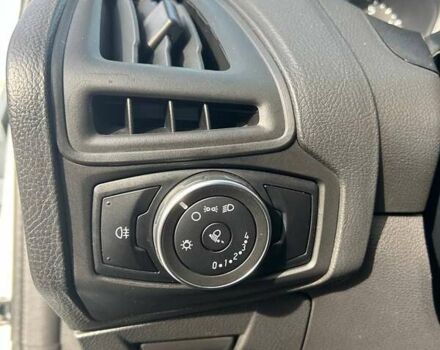 Белый Форд Фокус, объемом двигателя 1.6 л и пробегом 135 тыс. км за 9500 $, фото 27 на Automoto.ua