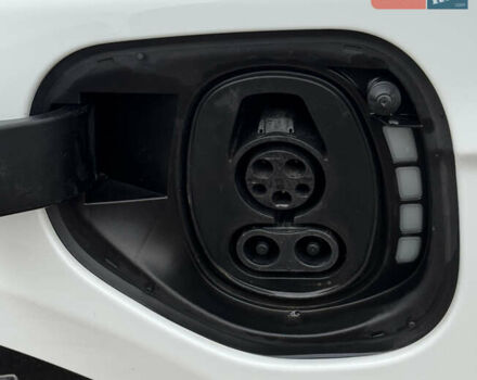 Белый Форд Фокус, объемом двигателя 0 л и пробегом 74 тыс. км за 9999 $, фото 18 на Automoto.ua