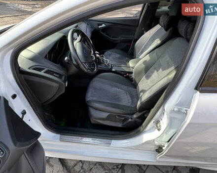 Белый Форд Фокус, объемом двигателя 1.5 л и пробегом 205 тыс. км за 11000 $, фото 14 на Automoto.ua