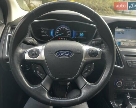 Белый Форд Фокус, объемом двигателя 0 л и пробегом 135 тыс. км за 12200 $, фото 19 на Automoto.ua