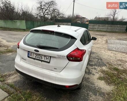 Белый Форд Фокус, объемом двигателя 2 л и пробегом 141 тыс. км за 8000 $, фото 3 на Automoto.ua