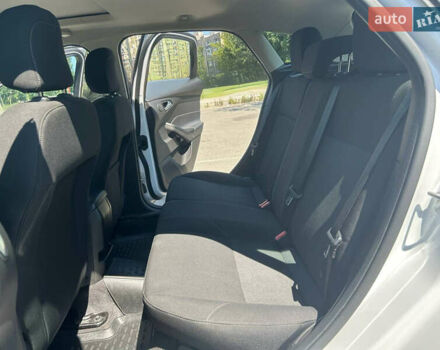 Белый Форд Фокус, объемом двигателя 2 л и пробегом 71 тыс. км за 13365 $, фото 11 на Automoto.ua