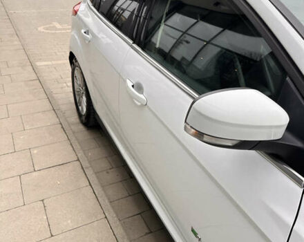 Белый Форд Фокус, объемом двигателя 0 л и пробегом 136 тыс. км за 10750 $, фото 24 на Automoto.ua