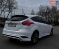 Белый Форд Фокус, объемом двигателя 1.5 л и пробегом 142 тыс. км за 15000 $, фото 3 на Automoto.ua