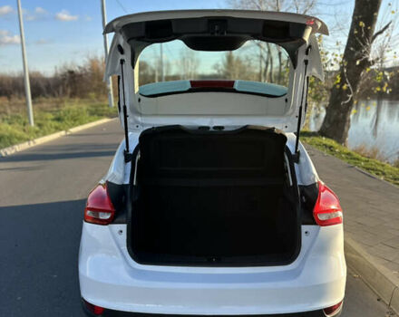 Белый Форд Фокус, объемом двигателя 1.6 л и пробегом 131 тыс. км за 9200 $, фото 8 на Automoto.ua