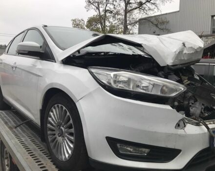 Білий Форд Фокус, об'ємом двигуна 1 л та пробігом 89 тис. км за 4120 $, фото 4 на Automoto.ua