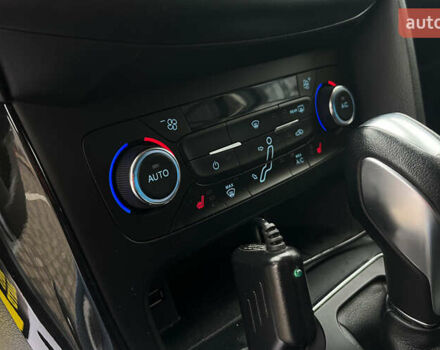 Белый Форд Фокус, объемом двигателя 0 л и пробегом 136 тыс. км за 11800 $, фото 17 на Automoto.ua