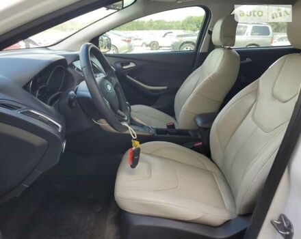 Белый Форд Фокус, объемом двигателя 2 л и пробегом 124 тыс. км за 1800 $, фото 7 на Automoto.ua