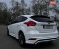 Белый Форд Фокус, объемом двигателя 1.5 л и пробегом 142 тыс. км за 15000 $, фото 2 на Automoto.ua