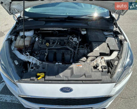 Белый Форд Фокус, объемом двигателя 2 л и пробегом 71 тыс. км за 13365 $, фото 14 на Automoto.ua