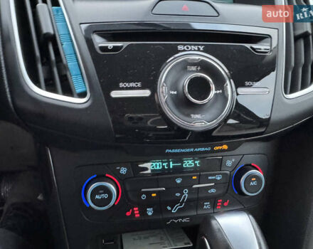 Белый Форд Фокус, объемом двигателя 0 л и пробегом 74 тыс. км за 9999 $, фото 88 на Automoto.ua