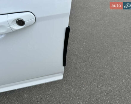 Белый Форд Фокус, объемом двигателя 0 л и пробегом 111 тыс. км за 12500 $, фото 10 на Automoto.ua