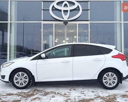 Білий Форд Фокус, об'ємом двигуна 1.6 л та пробігом 221 тис. км за 8200 $, фото 2 на Automoto.ua