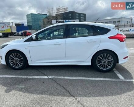 Білий Форд Фокус, об'ємом двигуна 1.5 л та пробігом 146 тис. км за 11000 $, фото 3 на Automoto.ua