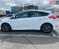 Білий Форд Фокус, об'ємом двигуна 1.5 л та пробігом 146 тис. км за 11000 $, фото 3 на Automoto.ua