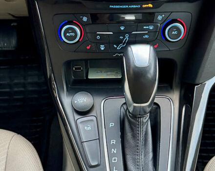 Белый Форд Фокус, объемом двигателя 0 л и пробегом 74 тыс. км за 9999 $, фото 71 на Automoto.ua