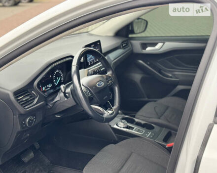 Белый Форд Фокус, объемом двигателя 1.5 л и пробегом 76 тыс. км за 18999 $, фото 15 на Automoto.ua