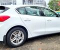 Белый Форд Фокус, объемом двигателя 1.5 л и пробегом 155 тыс. км за 12900 $, фото 3 на Automoto.ua