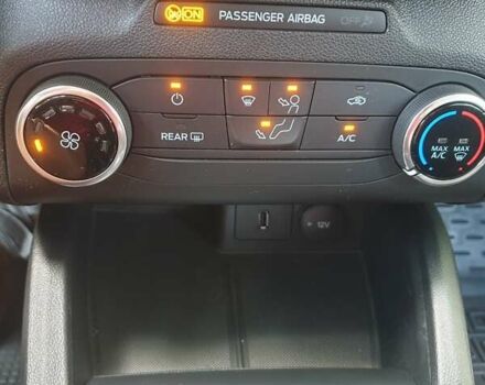 Белый Форд Фокус, объемом двигателя 1.5 л и пробегом 32 тыс. км за 14400 $, фото 17 на Automoto.ua