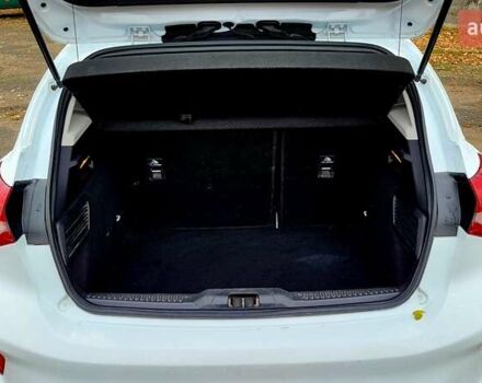 Белый Форд Фокус, объемом двигателя 1.5 л и пробегом 155 тыс. км за 12900 $, фото 23 на Automoto.ua