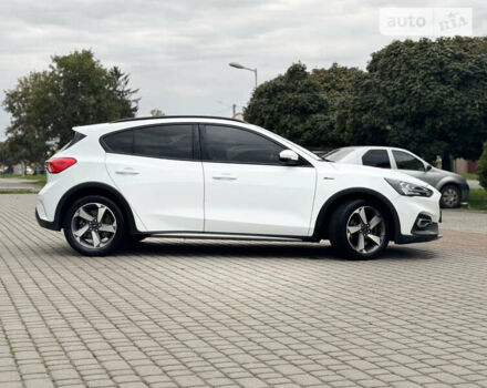 Белый Форд Фокус, объемом двигателя 1.5 л и пробегом 76 тыс. км за 18999 $, фото 11 на Automoto.ua