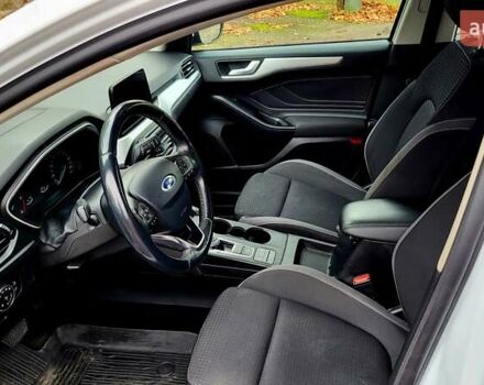 Белый Форд Фокус, объемом двигателя 1.5 л и пробегом 155 тыс. км за 12900 $, фото 9 на Automoto.ua