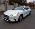 Белый Форд Фокус, объемом двигателя 1.5 л и пробегом 150 тыс. км за 13800 $, фото 1 на Automoto.ua