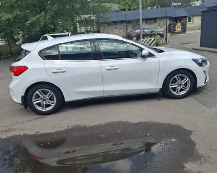 Белый Форд Фокус, объемом двигателя 1.5 л и пробегом 157 тыс. км за 14300 $, фото 10 на Automoto.ua