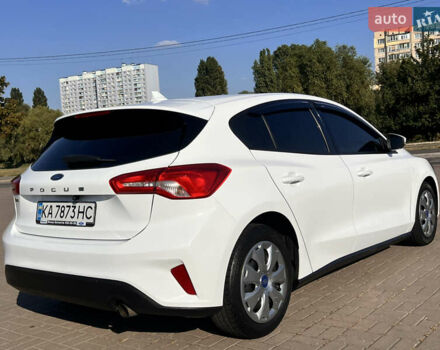 Белый Форд Фокус, объемом двигателя 1.5 л и пробегом 139 тыс. км за 10900 $, фото 4 на Automoto.ua