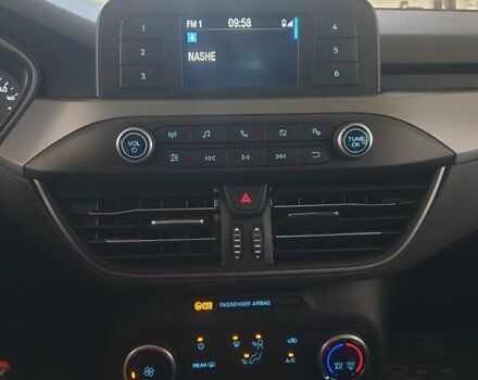 Белый Форд Фокус, объемом двигателя 1.5 л и пробегом 32 тыс. км за 14400 $, фото 10 на Automoto.ua