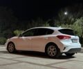 Белый Форд Фокус, объемом двигателя 1.5 л и пробегом 170 тыс. км за 12000 $, фото 3 на Automoto.ua