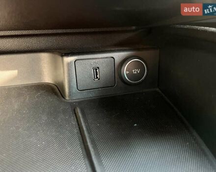 Белый Форд Фокус, объемом двигателя 1.5 л и пробегом 139 тыс. км за 10900 $, фото 19 на Automoto.ua