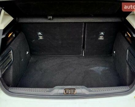 Белый Форд Фокус, объемом двигателя 1.5 л и пробегом 155 тыс. км за 12900 $, фото 24 на Automoto.ua