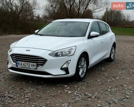 Белый Форд Фокус, объемом двигателя 1.5 л и пробегом 34 тыс. км за 15500 $, фото 7 на Automoto.ua