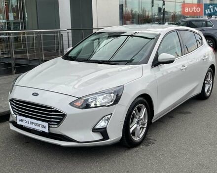 Белый Форд Фокус, объемом двигателя 1.5 л и пробегом 68 тыс. км за 15234 $, фото 2 на Automoto.ua