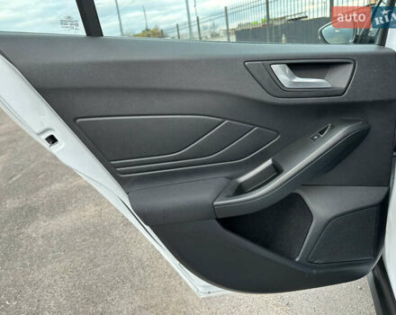 Белый Форд Фокус, объемом двигателя 1.5 л и пробегом 159 тыс. км за 14500 $, фото 22 на Automoto.ua